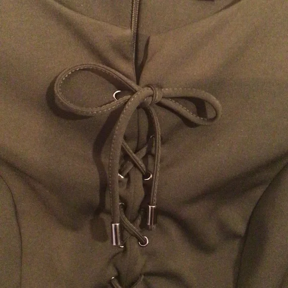 🎁ECI MILITAR GREEN DRESS - Picture 6 of 8